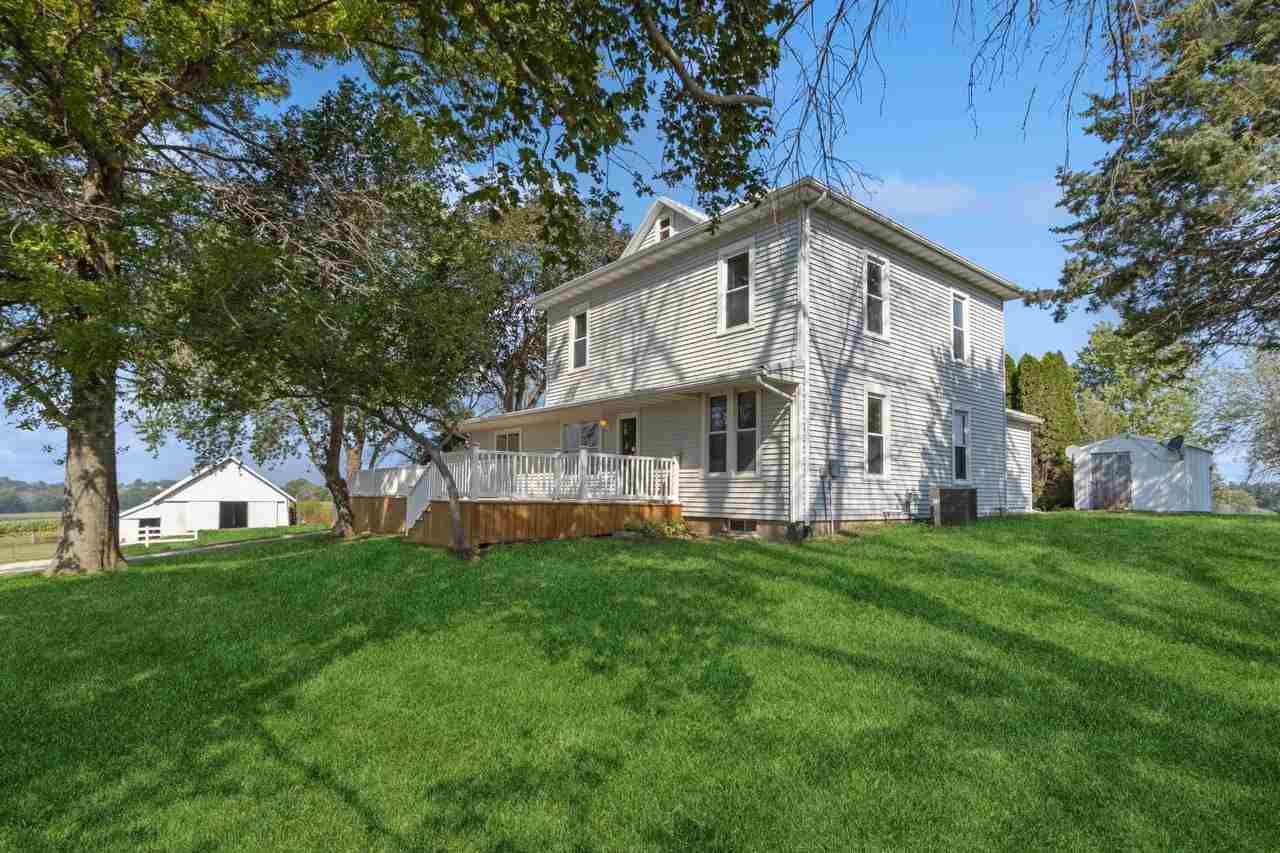 1354 Angle Road Southwest Kalona, IA 52247 - Photo 7 of 42 Gallery Image 7