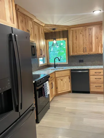 $699,900 | 1192 Blackburn Road, Spooner, WI 54801