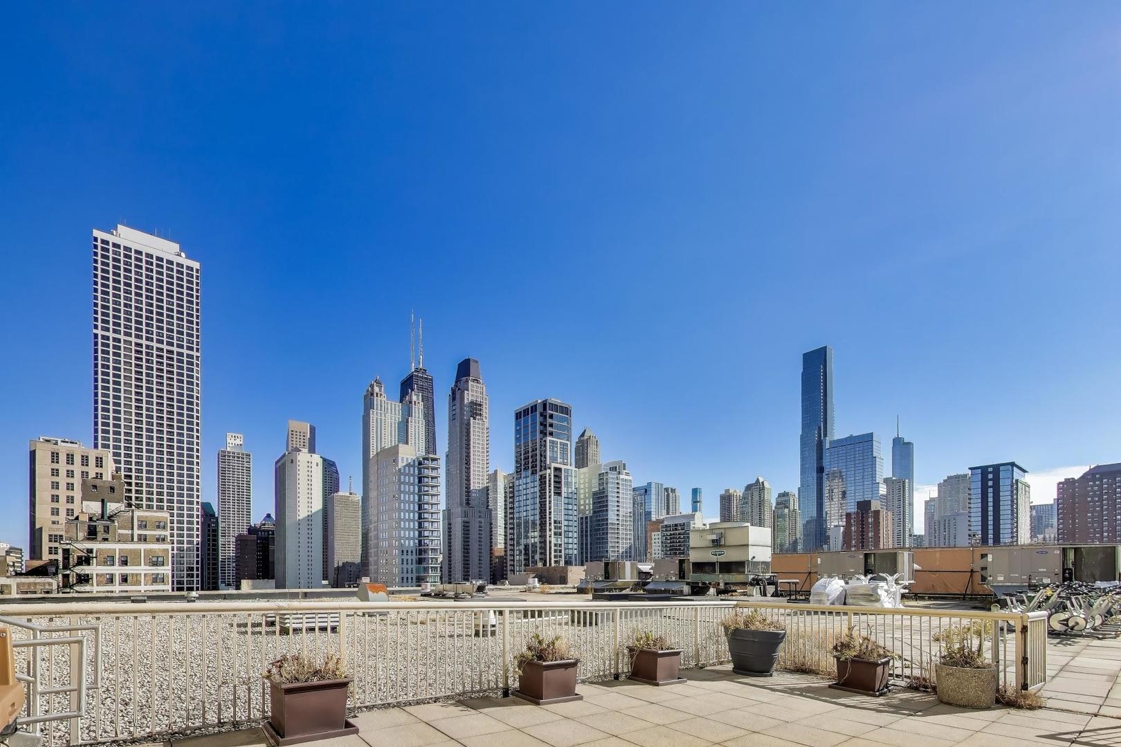 111 West Maple Street, Unit 1503 Chicago, IL 60610 - Photo 37 of 39