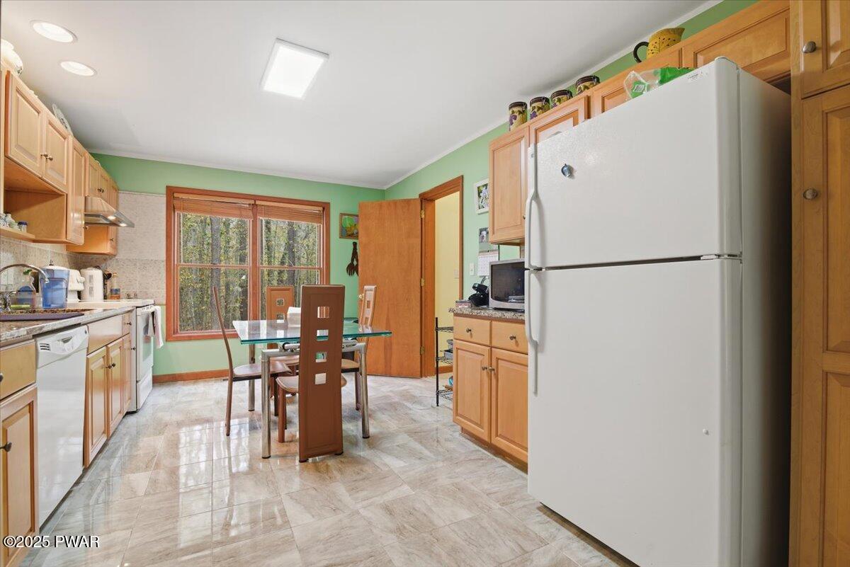 135 Split Rock Road Newfoundland, PA 18445 - Photo 19 of 71
