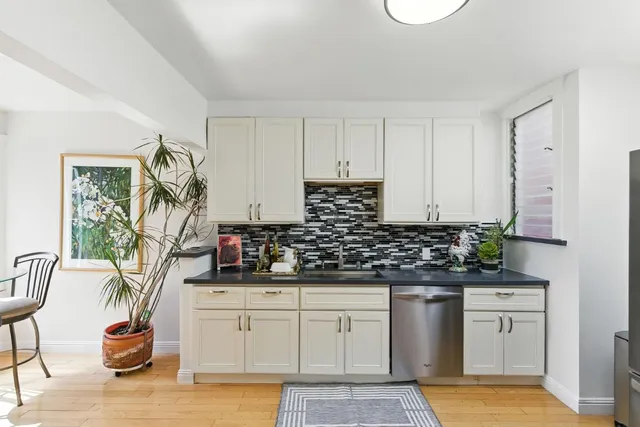 $949,000 | 214 Louisburg Street, San Francisco, CA 94112