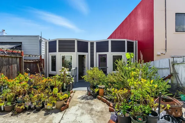 $949,000 | 214 Louisburg Street, San Francisco, CA 94112