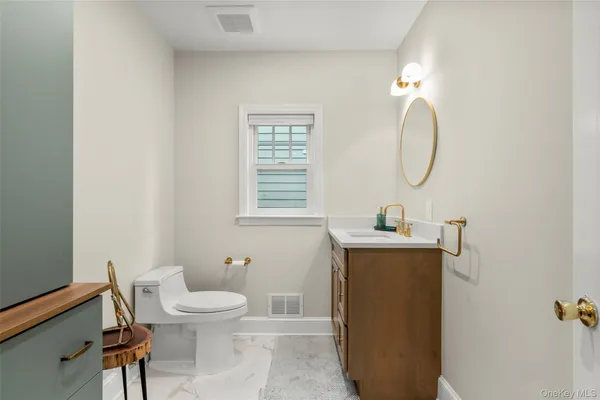 $14,000 | 42 Iselin Terrace, Larchmont, NY 10538