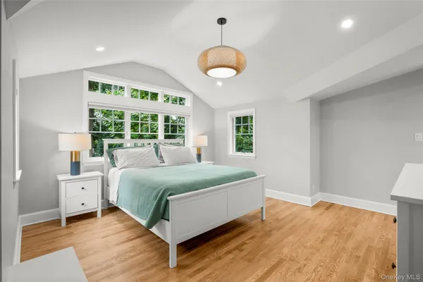 $14,000 | 42 Iselin Terrace, Larchmont, NY 10538