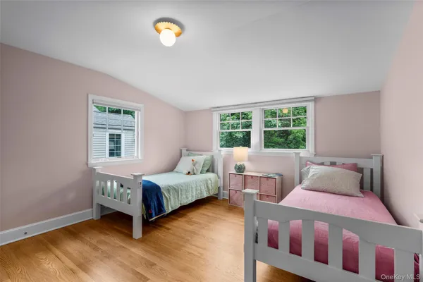 $14,000 | 42 Iselin Terrace, Larchmont, NY 10538