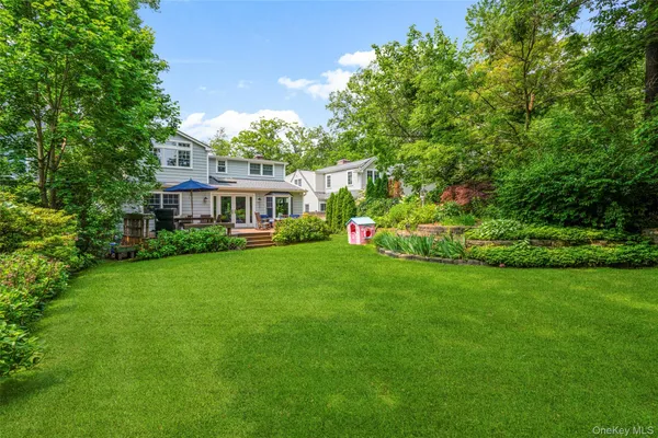 $14,000 | 42 Iselin Terrace, Larchmont, NY 10538