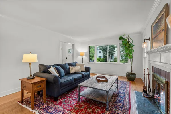 $14,000 | 42 Iselin Terrace, Larchmont, NY 10538