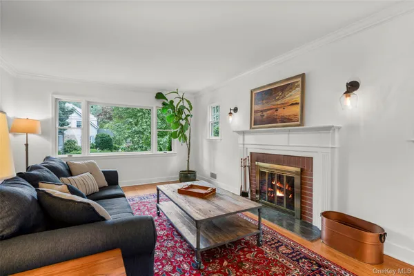 $14,000 | 42 Iselin Terrace, Larchmont, NY 10538