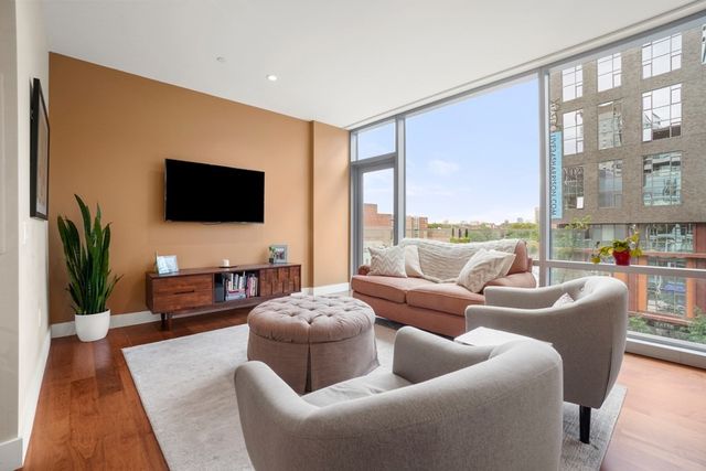 $960,000 | 32 Traveler Street, Unit 403, Boston, MA 02118
