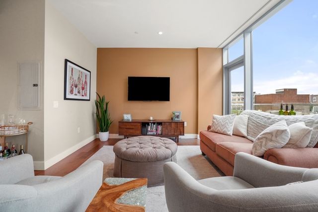 $960,000 | 32 Traveler Street, Unit 403, Boston, MA 02118