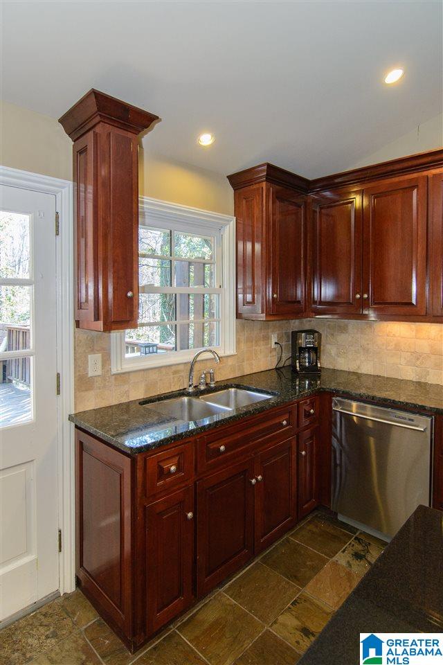 1325 Willoughby Road Birmingham, AL 35216 - Photo 8 of 32