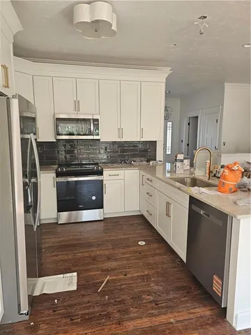 $450,000 | 808 South 10th Street, New Stanton, PA 15672