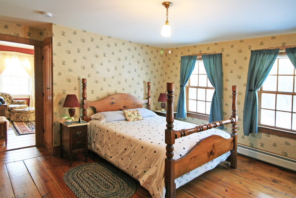 11 Cook Road Southampton, MA 01073 - Photo 13 of 40 Gallery Image 13