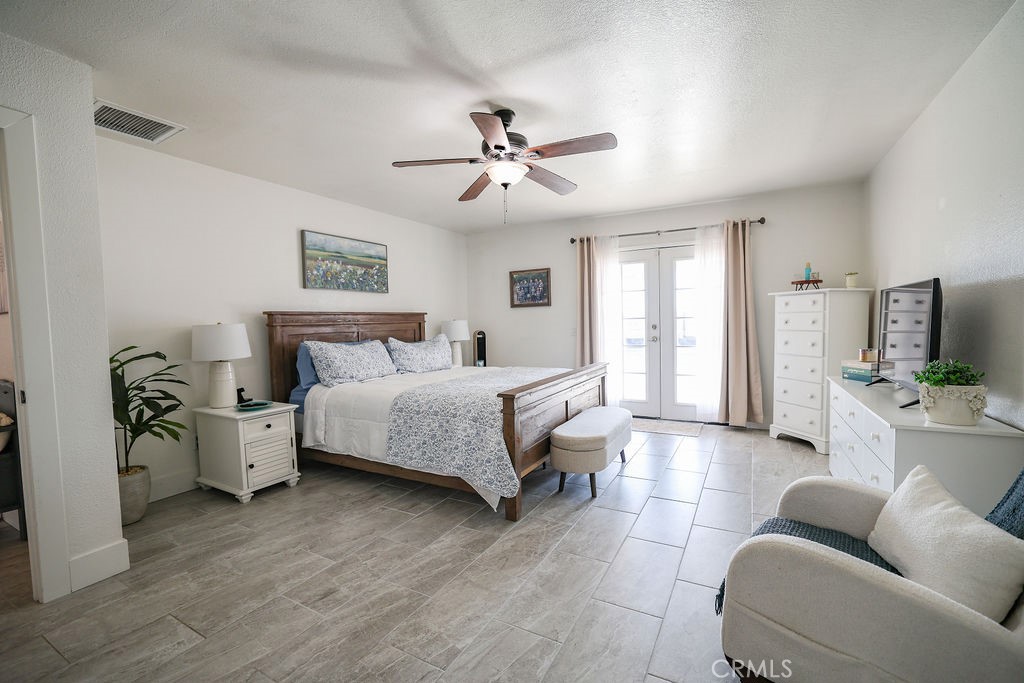 16465 Holcomb Way Riverside, CA 92504 - Photo 20 of 49 Primary Bedroom