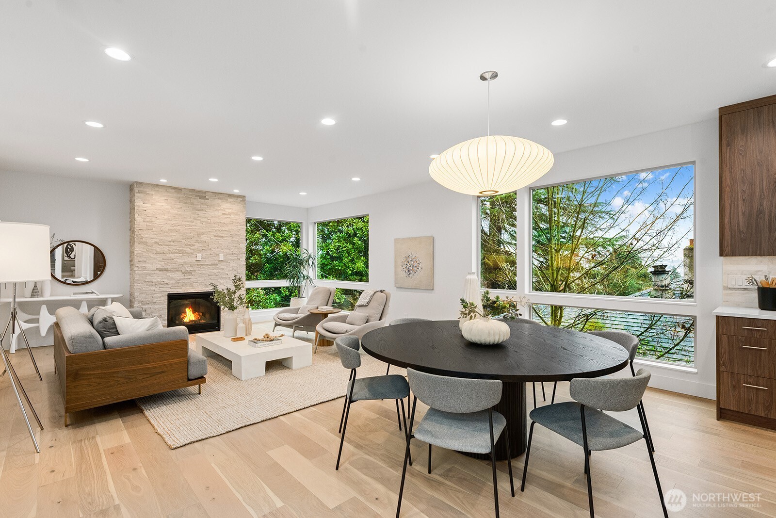 6312 Evanston Avenue North Seattle, WA 98103 - Photo 17 of 40