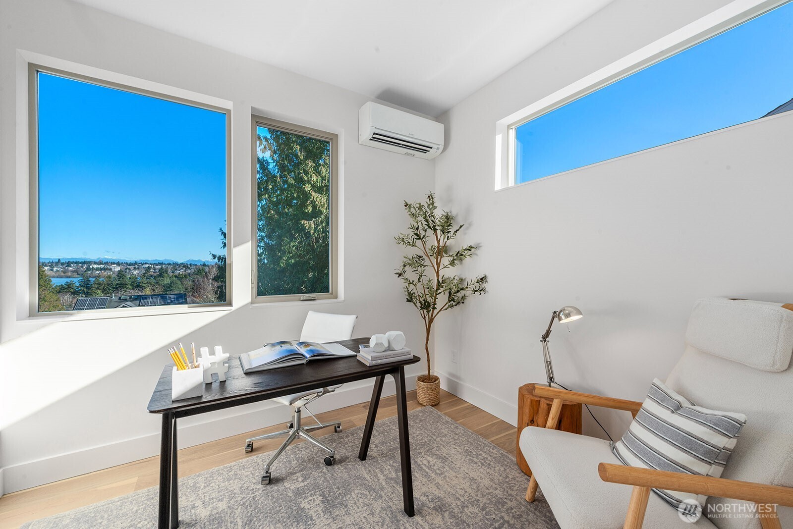 6312 Evanston Avenue North Seattle, WA 98103 - Photo 22 of 40