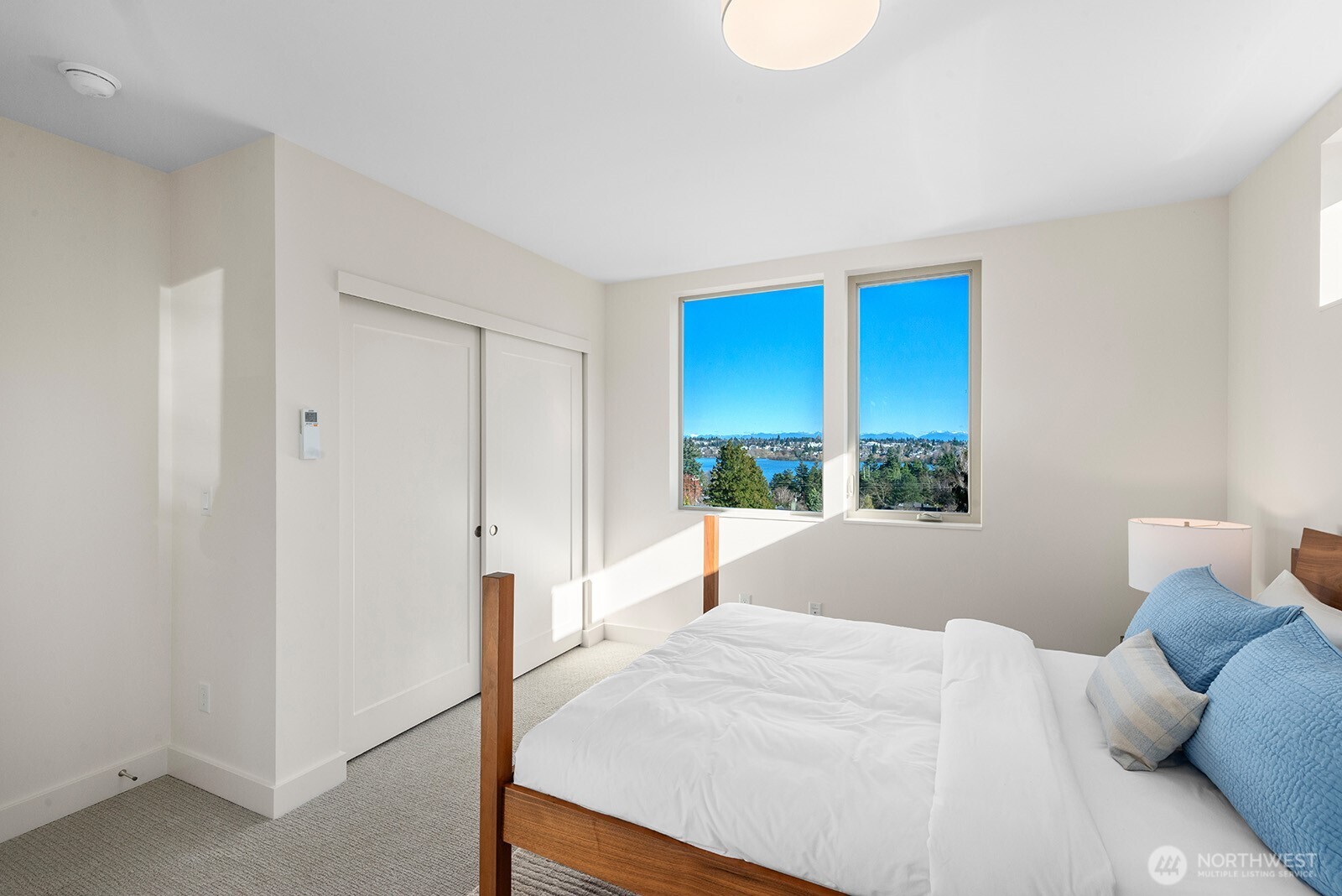 6312 Evanston Avenue North Seattle, WA 98103 - Photo 29 of 40