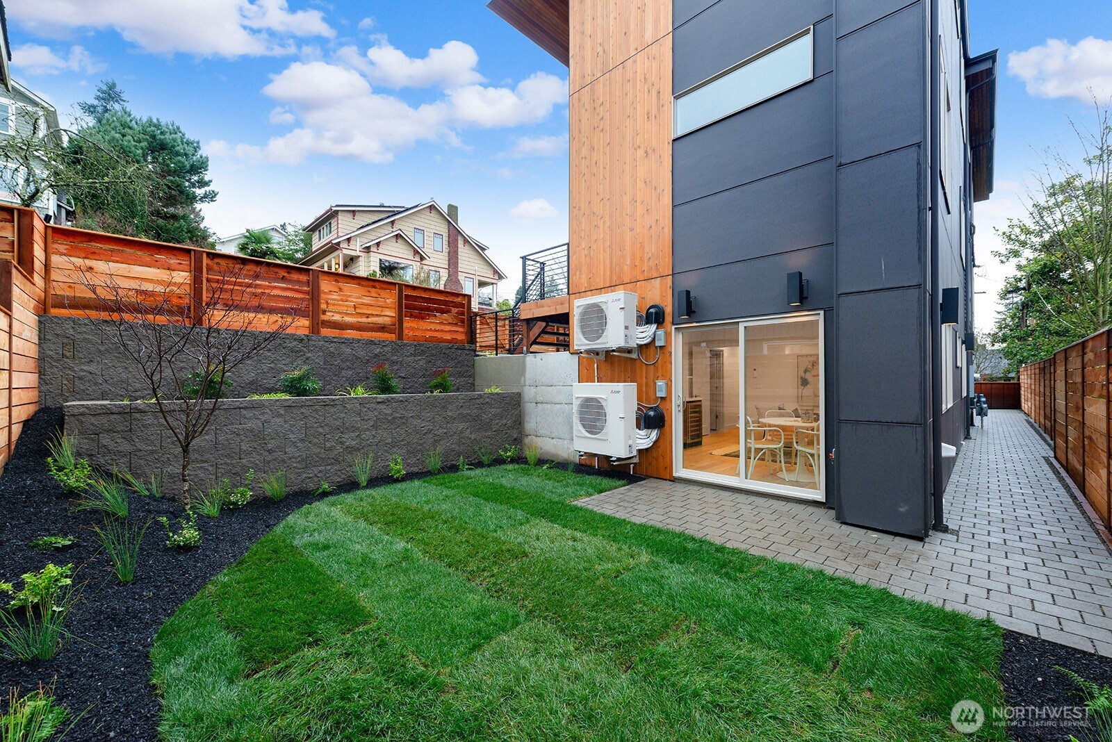 6312 Evanston Avenue North Seattle, WA 98103 - Photo 37 of 40