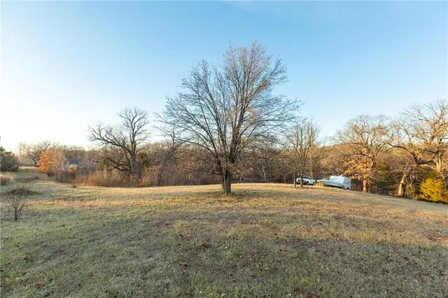 $175,000 | 38502 East Parrent Road, Oak Grove, MO 64075
