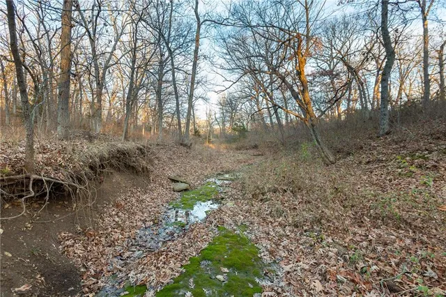 $175,000 | 38502 East Parrent Road, Oak Grove, MO 64075