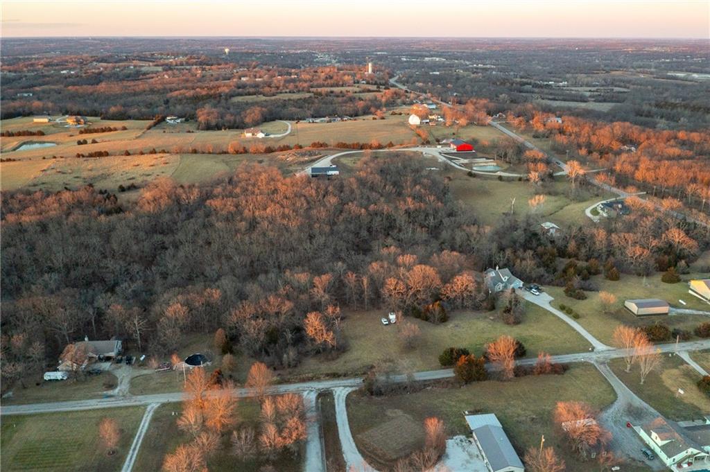 38502 East Parrent Road Oak Grove, MO 64075 - Photo 3 of 33
