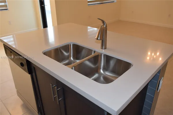 $3,600 | 3384 West 100th Terrace, Unit 3384, Hialeah, FL 33018