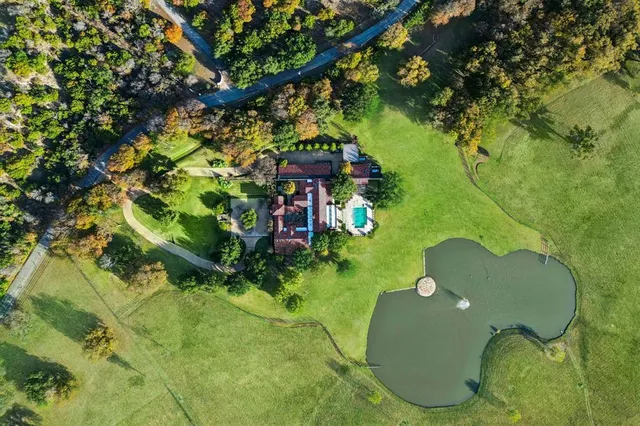 a view of a big yard