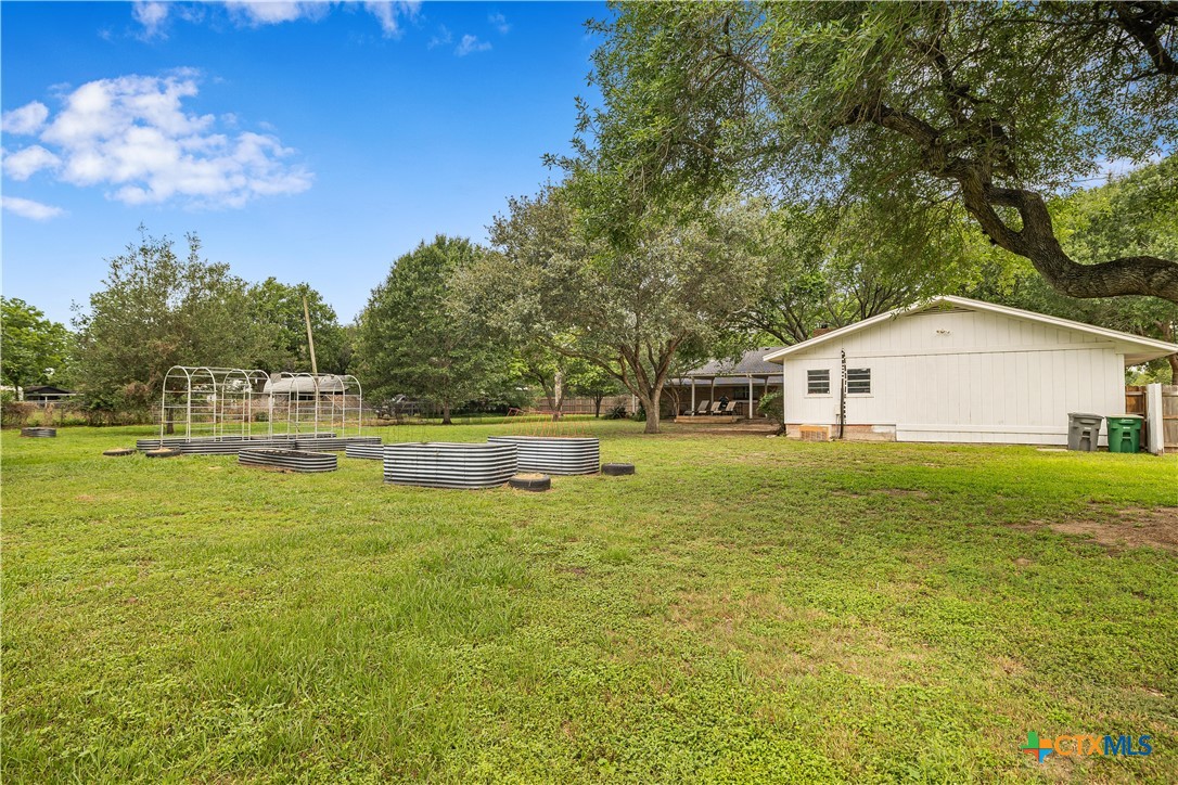 602 Bingham Road Victoria, TX 77904 - Photo 12 of 48