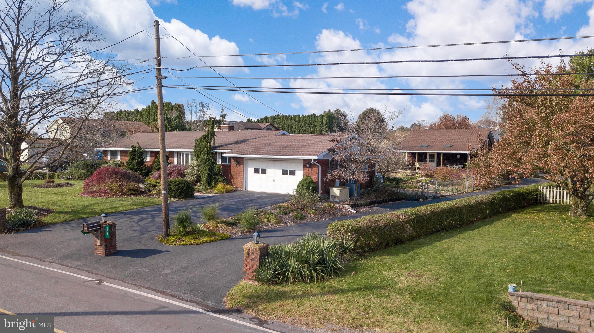 107 Snowhill Road Northampton, PA 18067 - Photo 2 of 20 Gallery Image 2