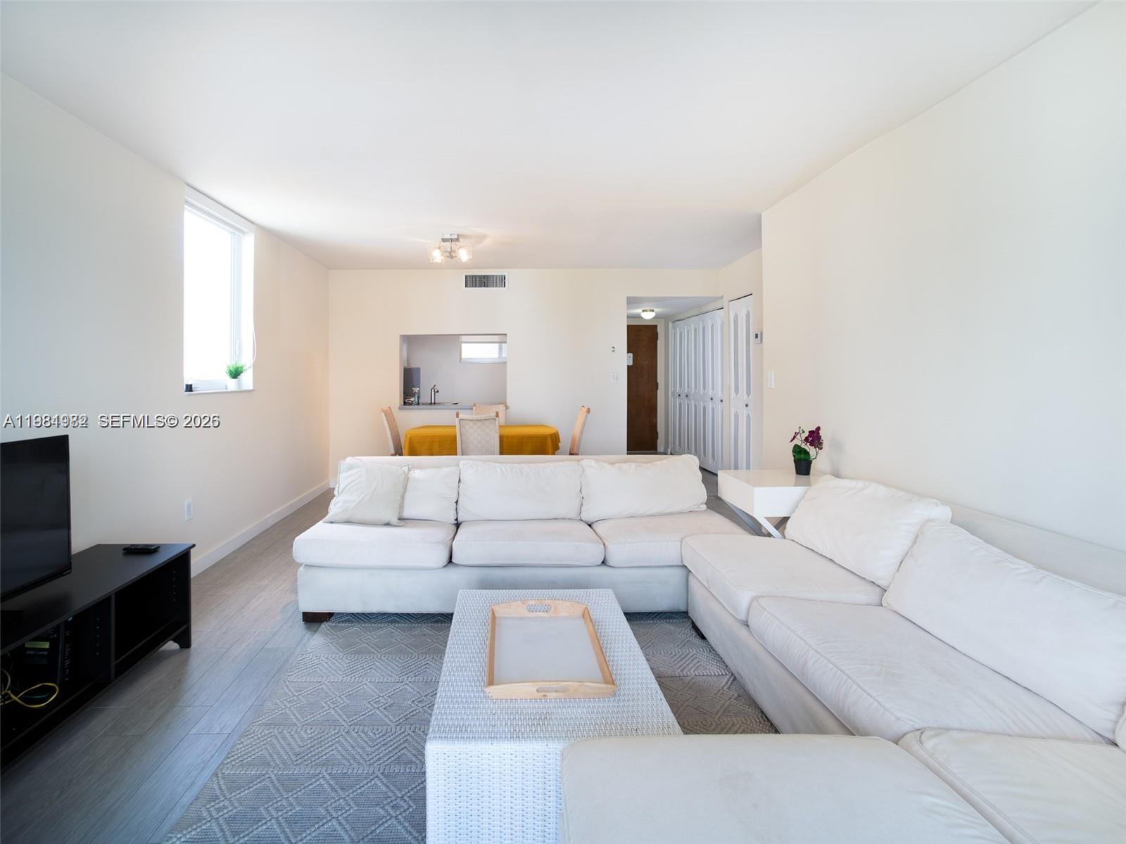 1665 Bay Road, Unit 421 Miami Beach, FL 33139 - Photo 5 of 12