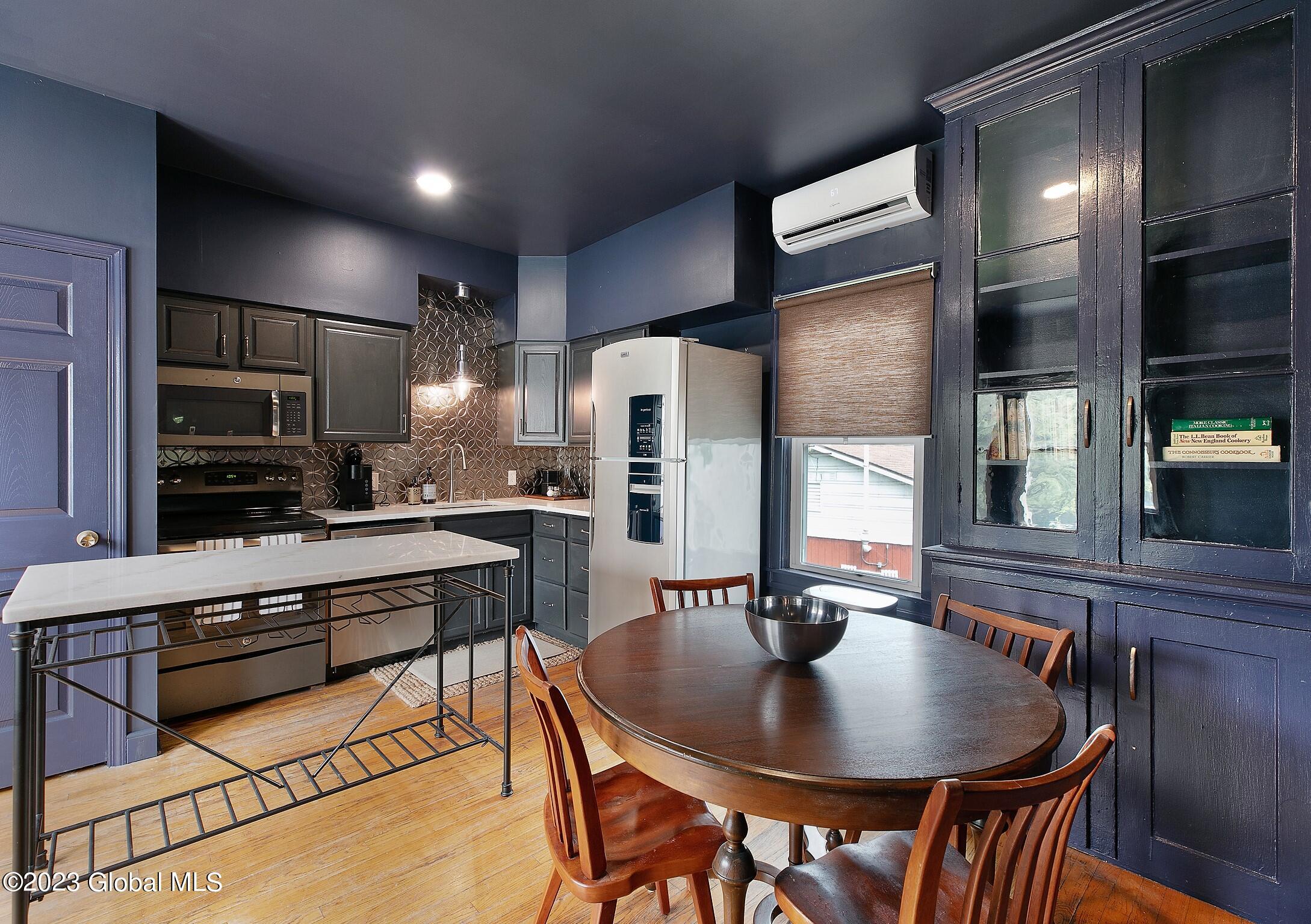 9 Green Ridge Place, Unit 2 Saratoga Springs, NY 12866 - Photo 19 of 28 2P7A1652