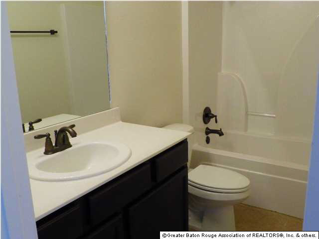 13922 Stone Gate Drive Baton Rouge, LA 70816 - Photo 7 of 28 Gallery Image 7