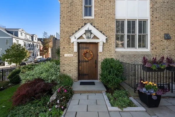 $2,295,000 | 2 Atlantic Street, Boston, MA 02127