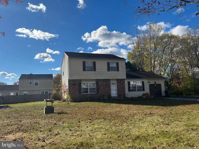 $325,000 | 23 Carlson Way, Downingtown, PA 19335