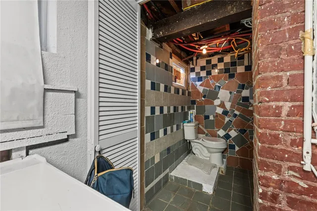 $370,000 | 18 Crowninshield Street, Providence, RI 02909