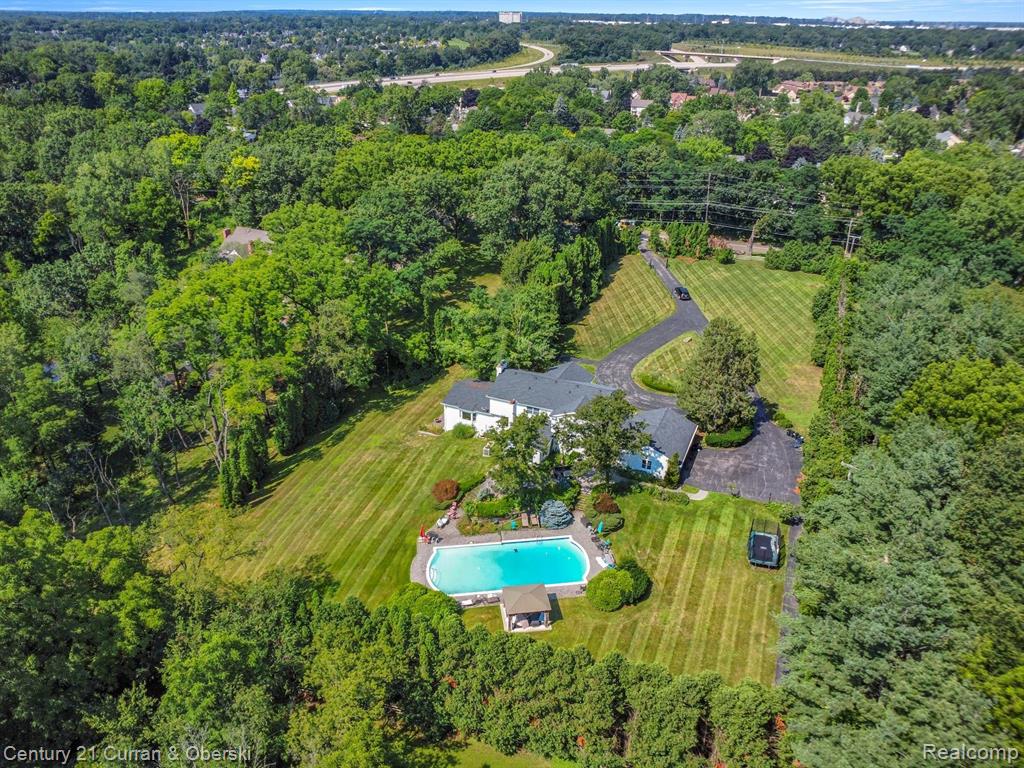 1863 Squirrel Road Bloomfield Hills, MI 48304 - Photo 73 of 78 Gallery Image 73