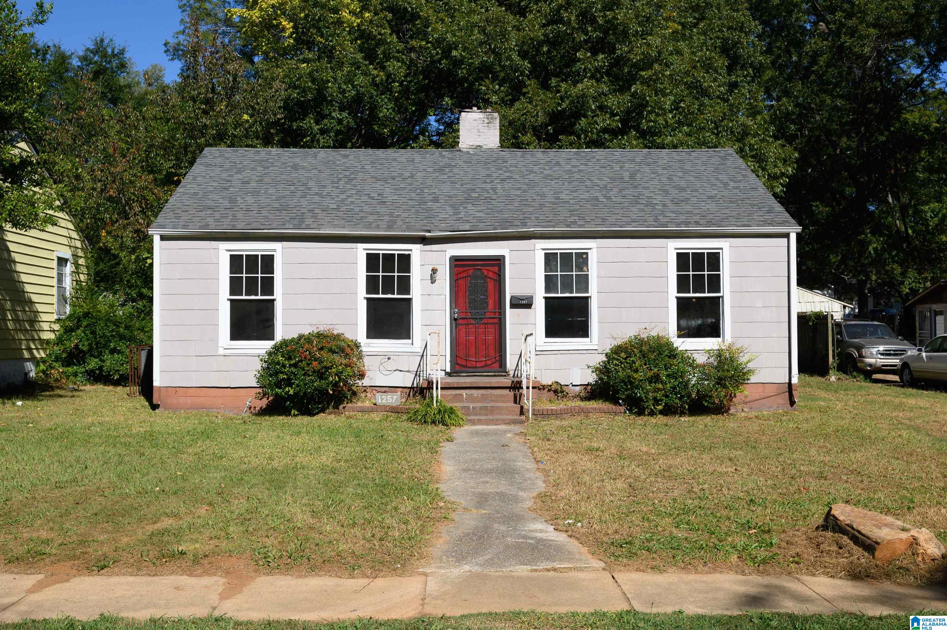 1257 16th Place Southwest Birmingham, AL 35211 - Photo 1 of 7