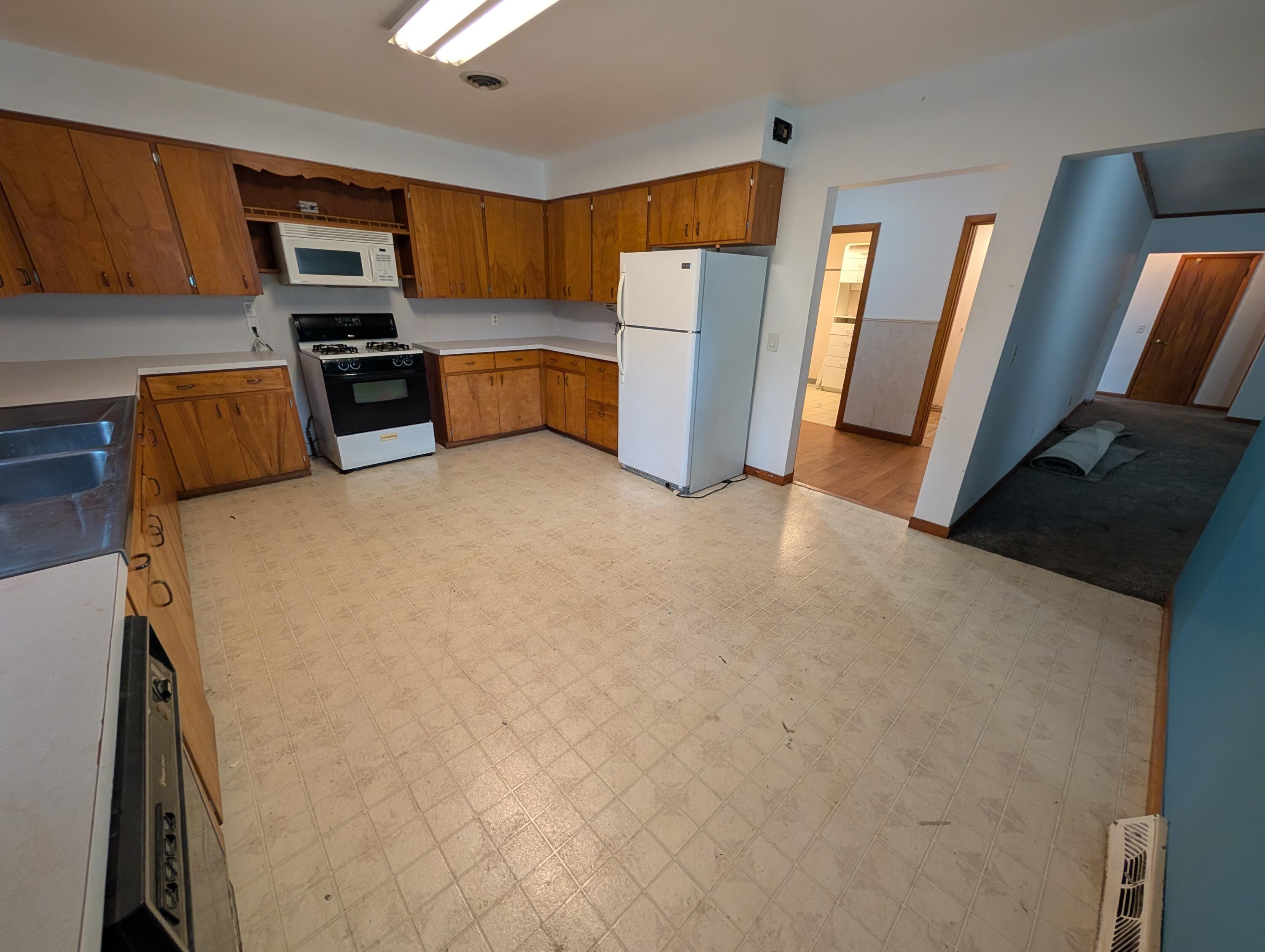 4045 South Dangl Road Muskegon, MI 49444 - Photo 11 of 34 1000009654