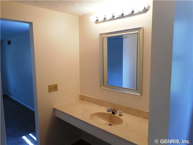 3 Tree Top Drive Penfield, NY 14625 - Photo 13 of 19 Master Bath