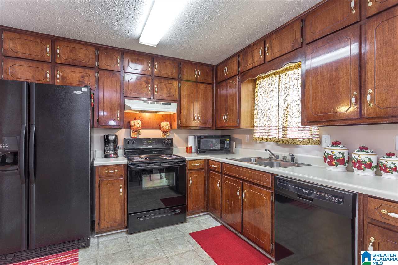 88 Alex Lane Oxford, AL 36203 - Photo 11 of 28