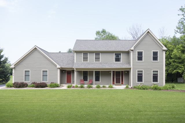978 Plum Tree Road Fox River Grove, IL 60021 - Photo 1 of 25 front view of a house with a yard