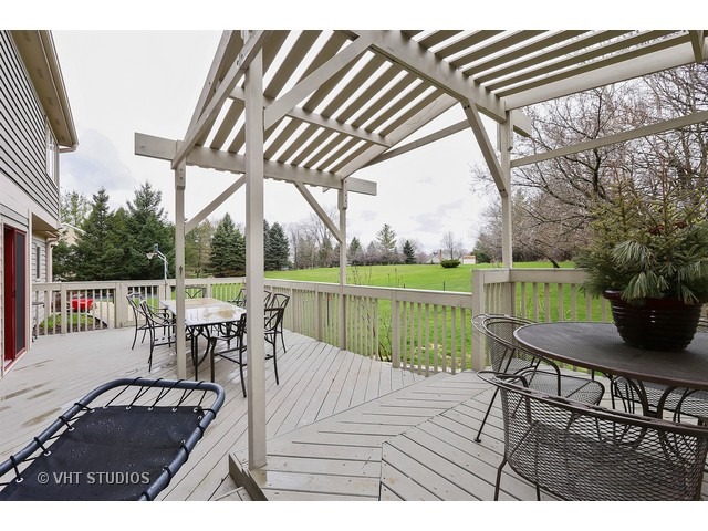 978 Plum Tree Road Fox River Grove, IL 60021 - Photo 25 of 25 a view of sitting area with furniture and garden