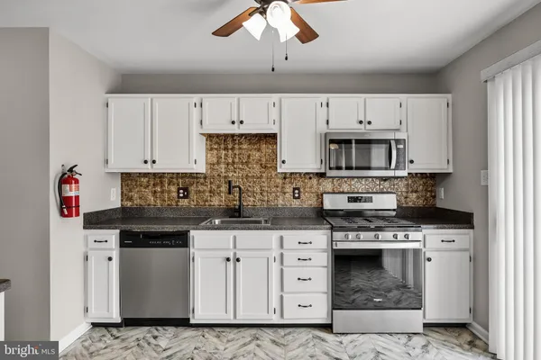 $2,600 | 1505 Beacon Hill Drive, Sicklerville, NJ 08081