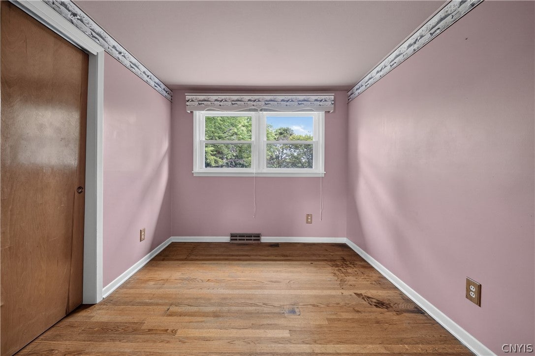 117 Suffolk Road Syracuse, NY 13219 - Photo 11 of 28 Gallery Image 11