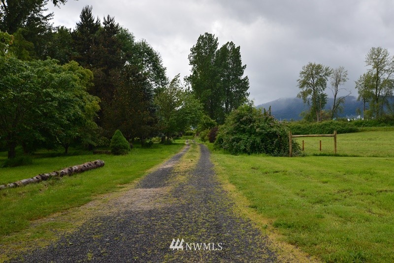 245 West Little Island Road Cathlamet, WA 98612 - Photo 2 of 17 Gallery Image 2