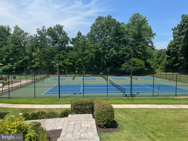 $3,600 | 6017 Cromwell Place, Alexandria, VA 22315