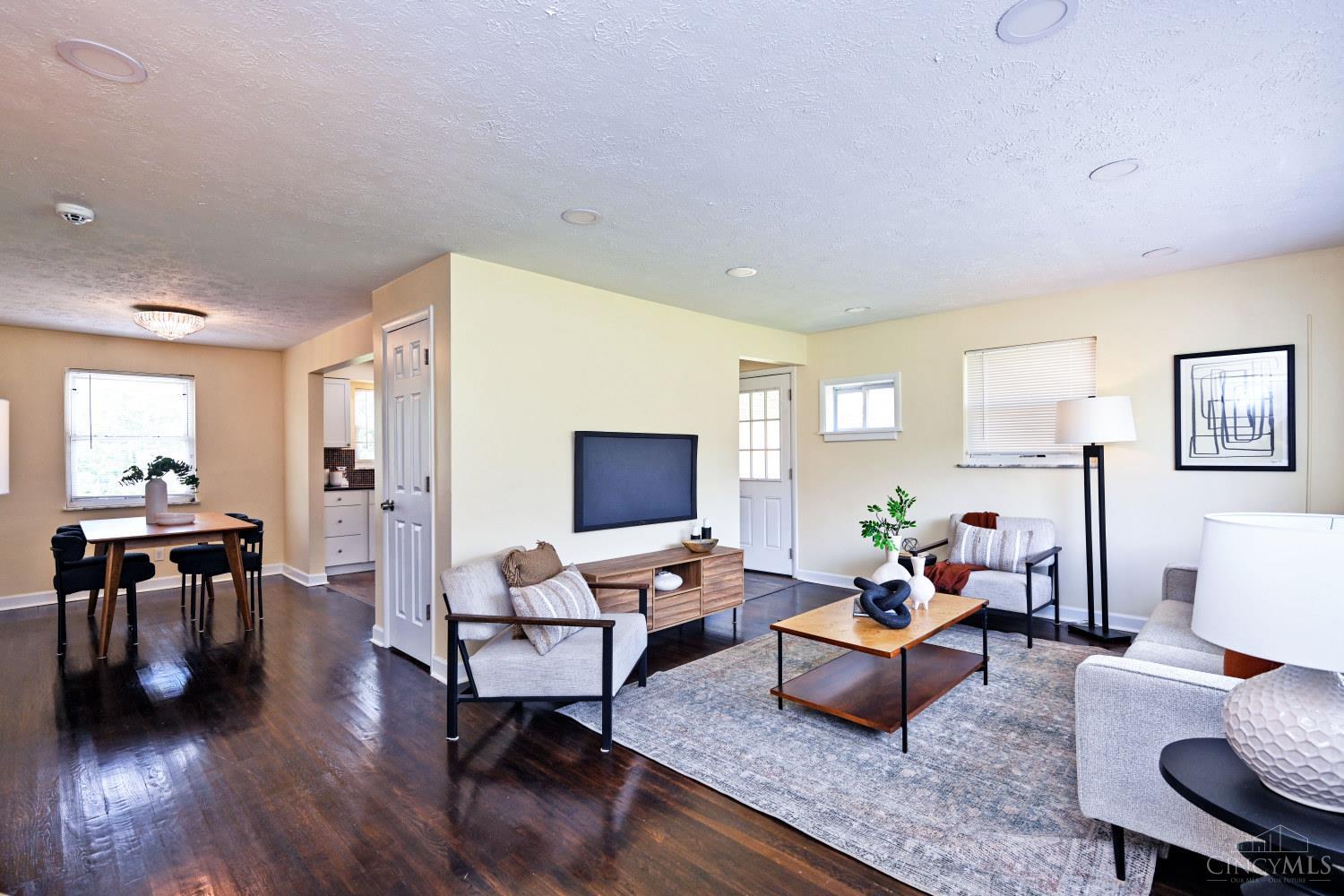 6555 Daly Road Cincinnati, OH 45224 - Photo 5 of 47 Gallery Image 5