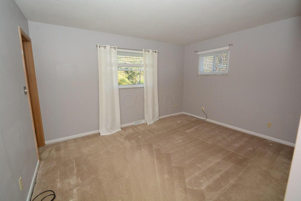 1382 Reymond Road Columbus, OH 43220 - Photo 8 of 16 Gallery Image 8
