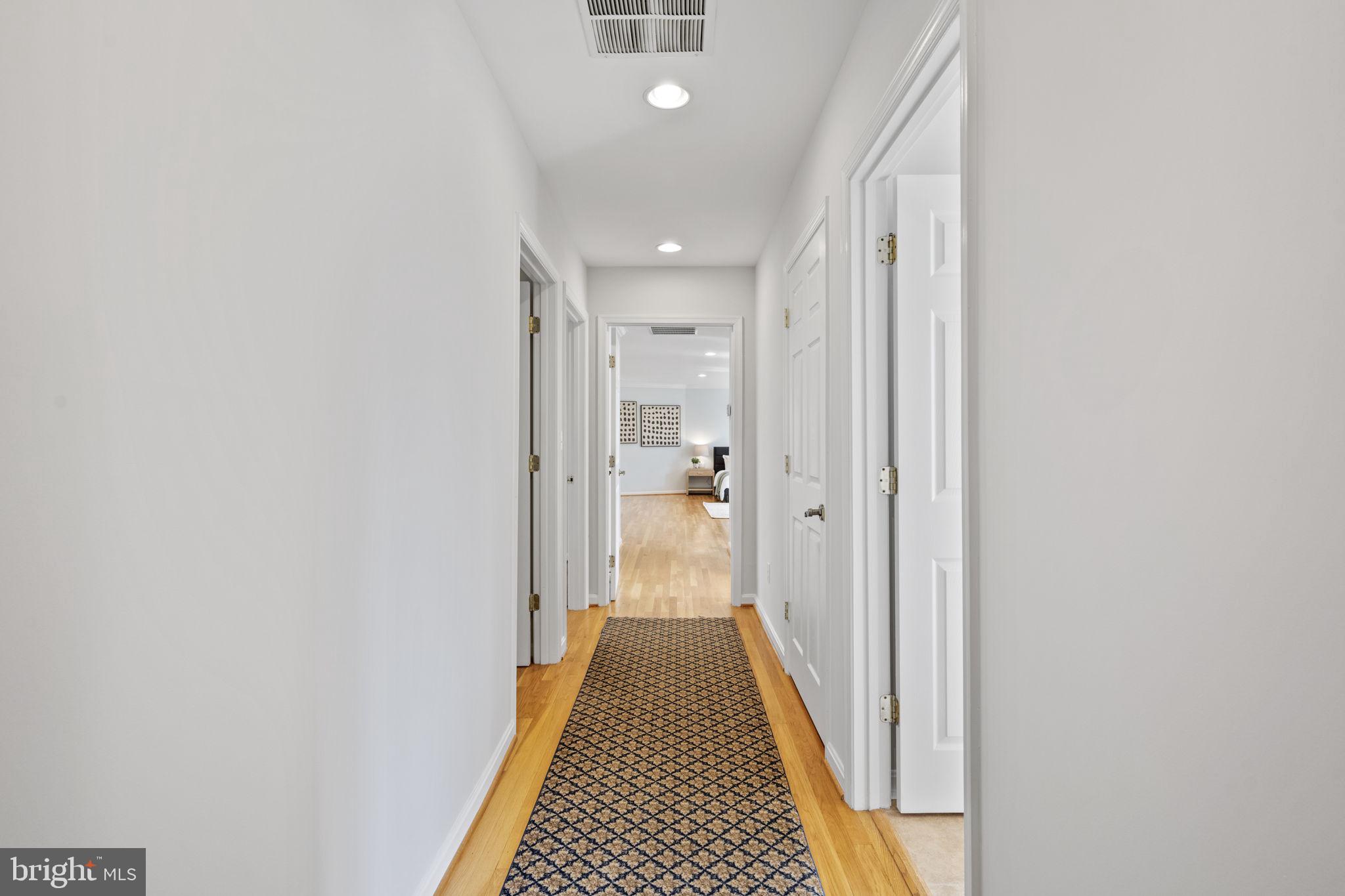 7405 Pyle Road Bethesda, MD 20817 - Photo 37 of 68 third level