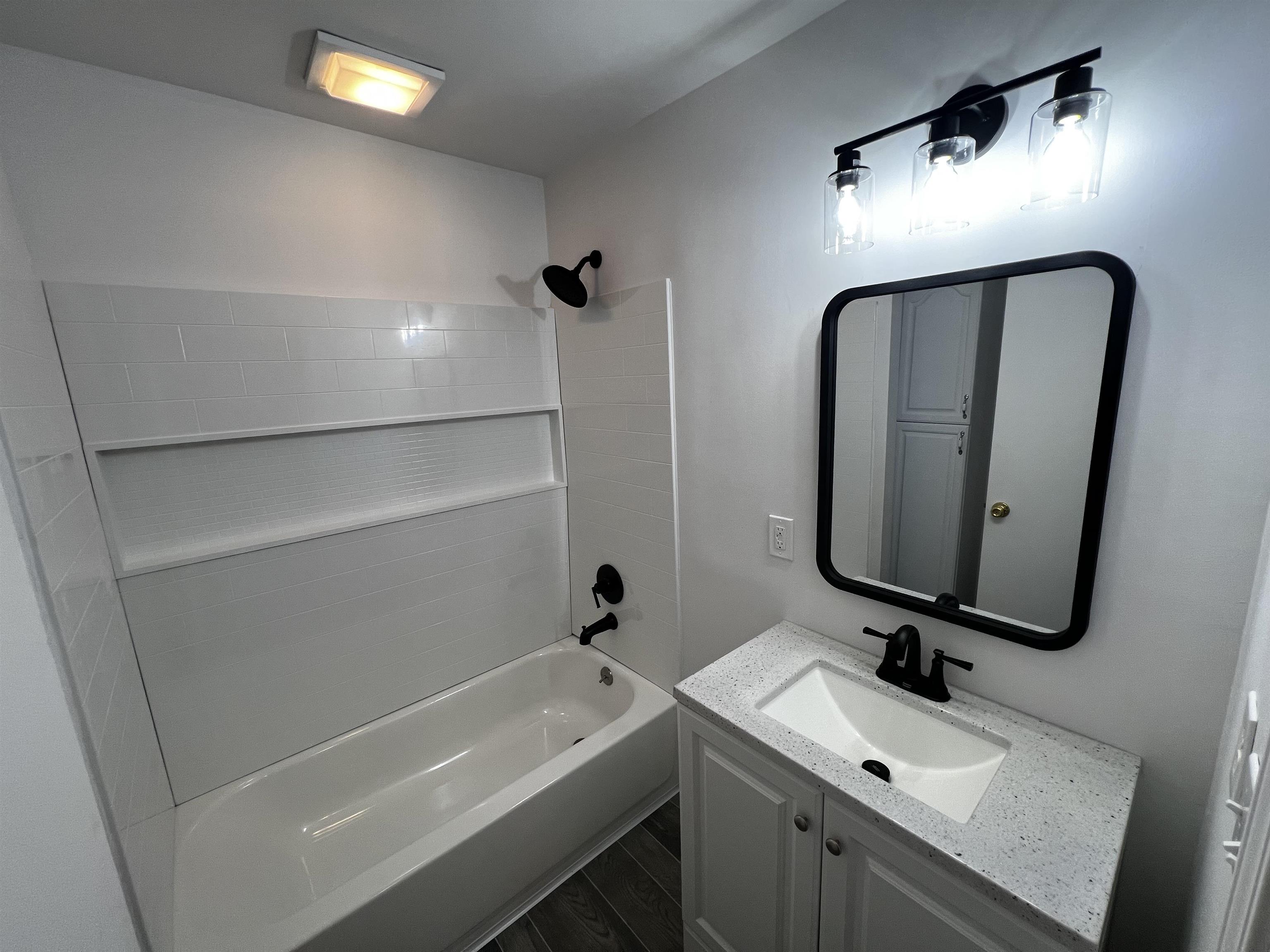 1600 Eberly Road Flint, MI 48532 - Photo 11 of 30 50129229-85BFD3A6-BDD9-4DFE-8F9E-05569F4C1636.JPG